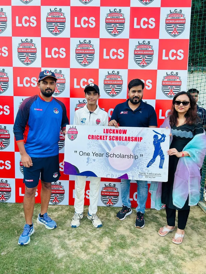 Lucknow Cricket Scholarship group photo